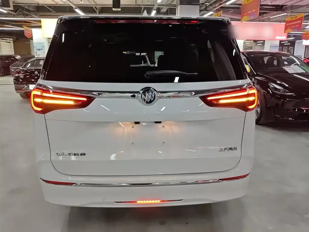 Buick GL8 2024 из CN, фото 9