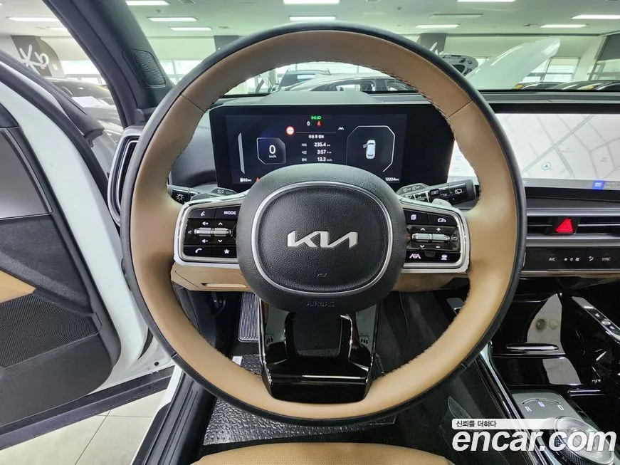 Kia Sorento — фото 10