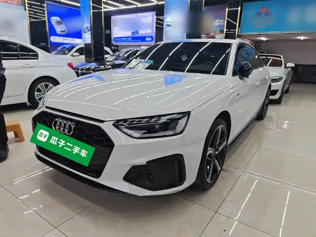 Audi A4L 2024 из CN, фото 9