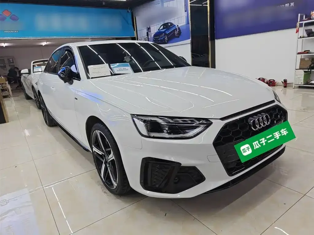 Audi A4L 2024 из CN, фото 8