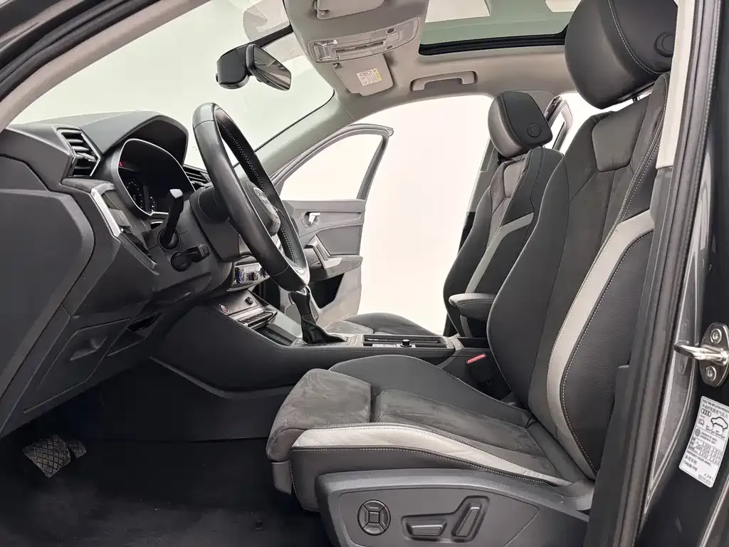 Audi Q3 2022 из CN, фото 9