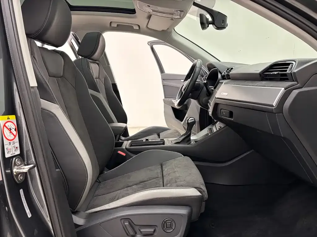 Audi Q3 2022 из CN, фото 7