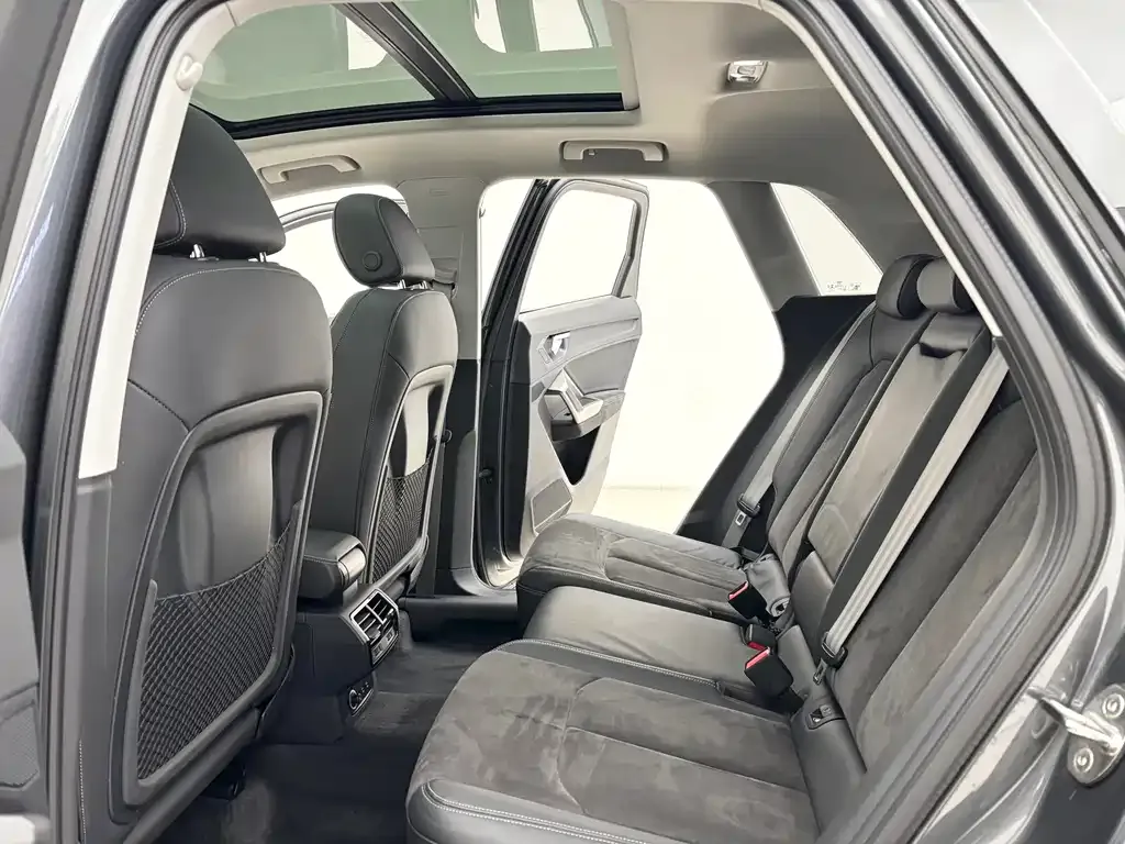 Audi Q3 2022 из CN, фото 8