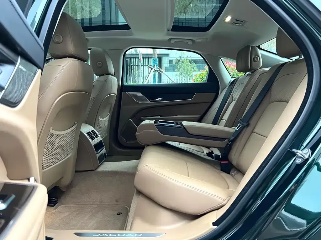 Jaguar XFL 2024 из CN, фото 5
