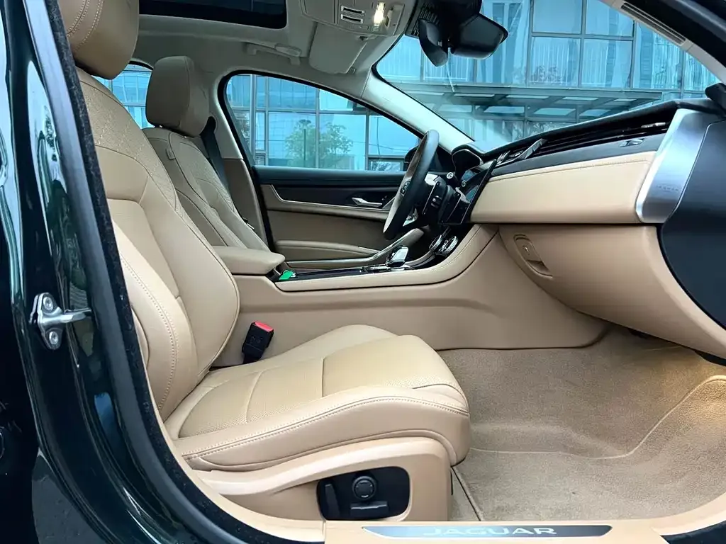 Jaguar XFL 2024 из CN, фото 2