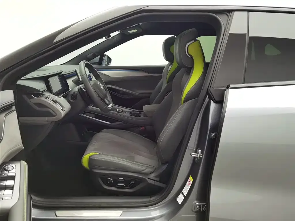 BYD L EV 2025 из CN, фото 8