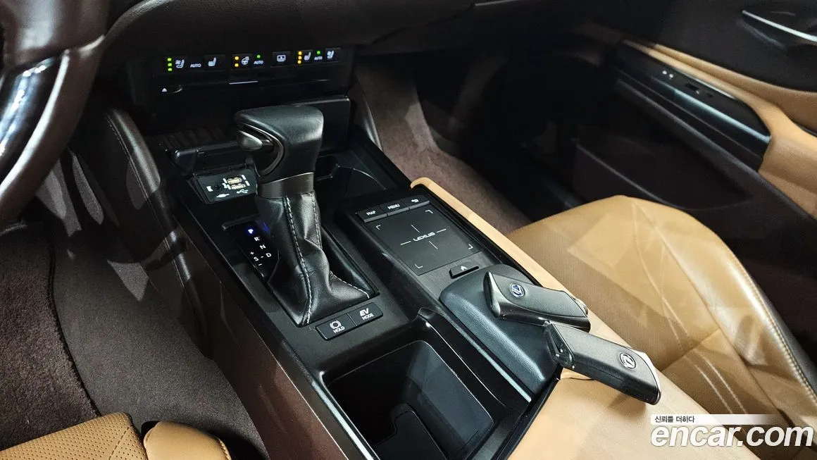 Lexus ES 2021 из KR, фото 3