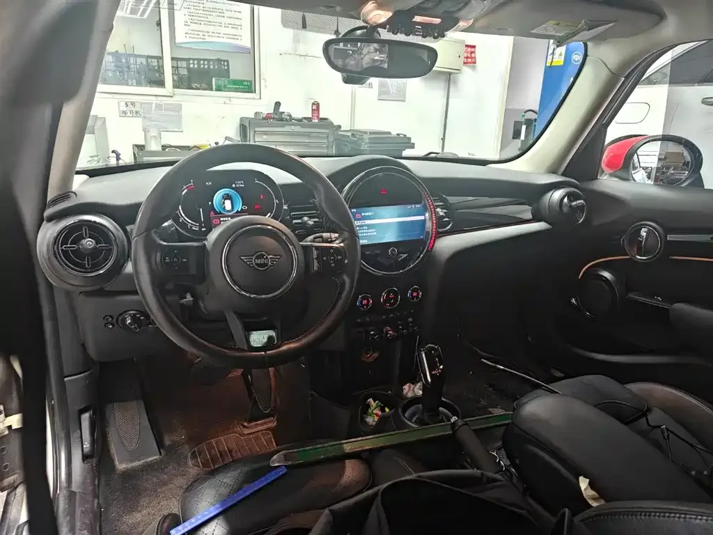 MINI Cooper (3-door) 2021 из CN, фото 2