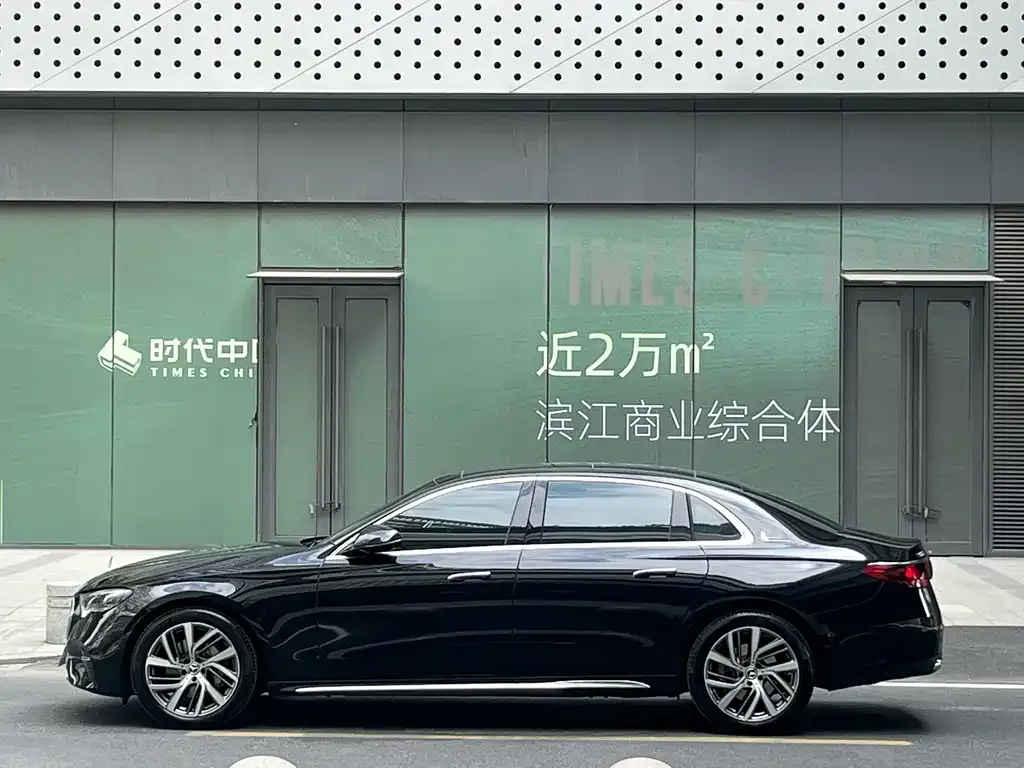 Mercedes-Benz E-Class 2025 из CN, фото 3