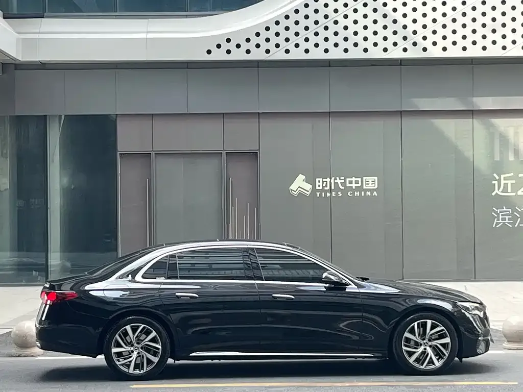 Mercedes-Benz E-Class 2025 из CN, фото 2