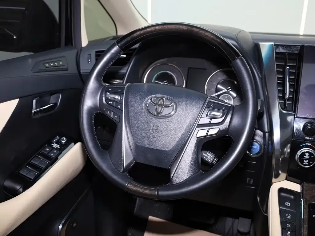 Toyota Vellfire 2023 из CN, фото 8