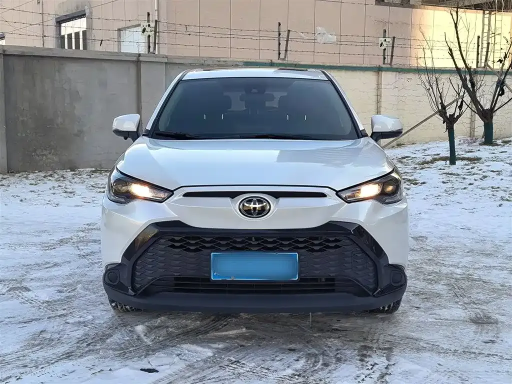 Toyota Frontlander 2023 из CN, фото 3