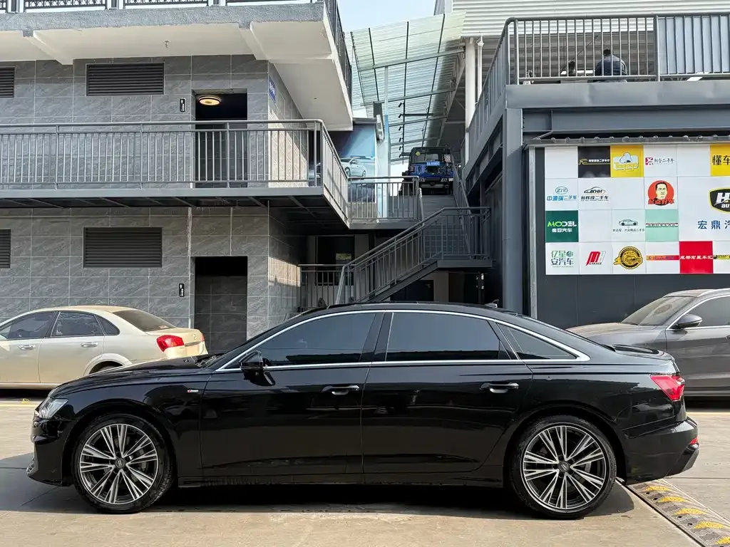 Audi A6L 2022 из CN, фото 4