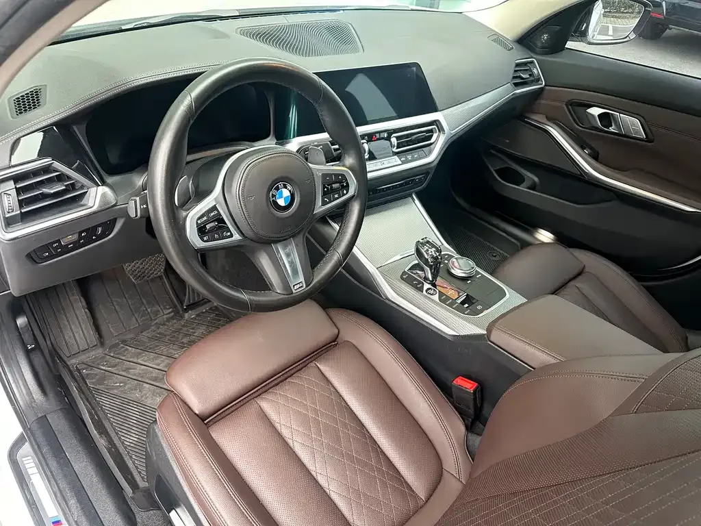 BMW 3 Series 2022 из CN, фото 8