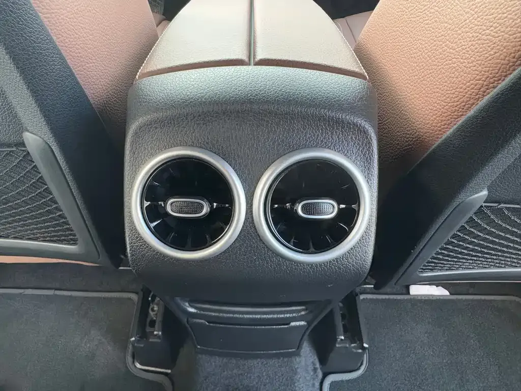 Mercedes-Benz GLB 2025 из CN, фото 3
