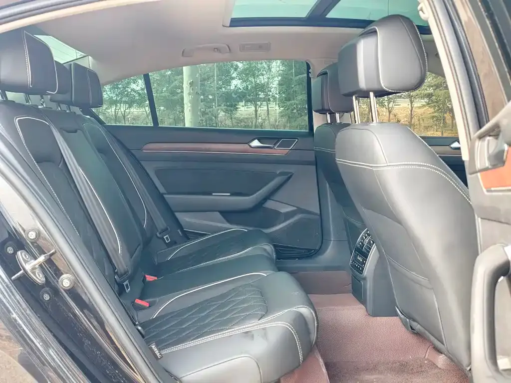 Volkswagen Magotan 2021 из CN, фото 3