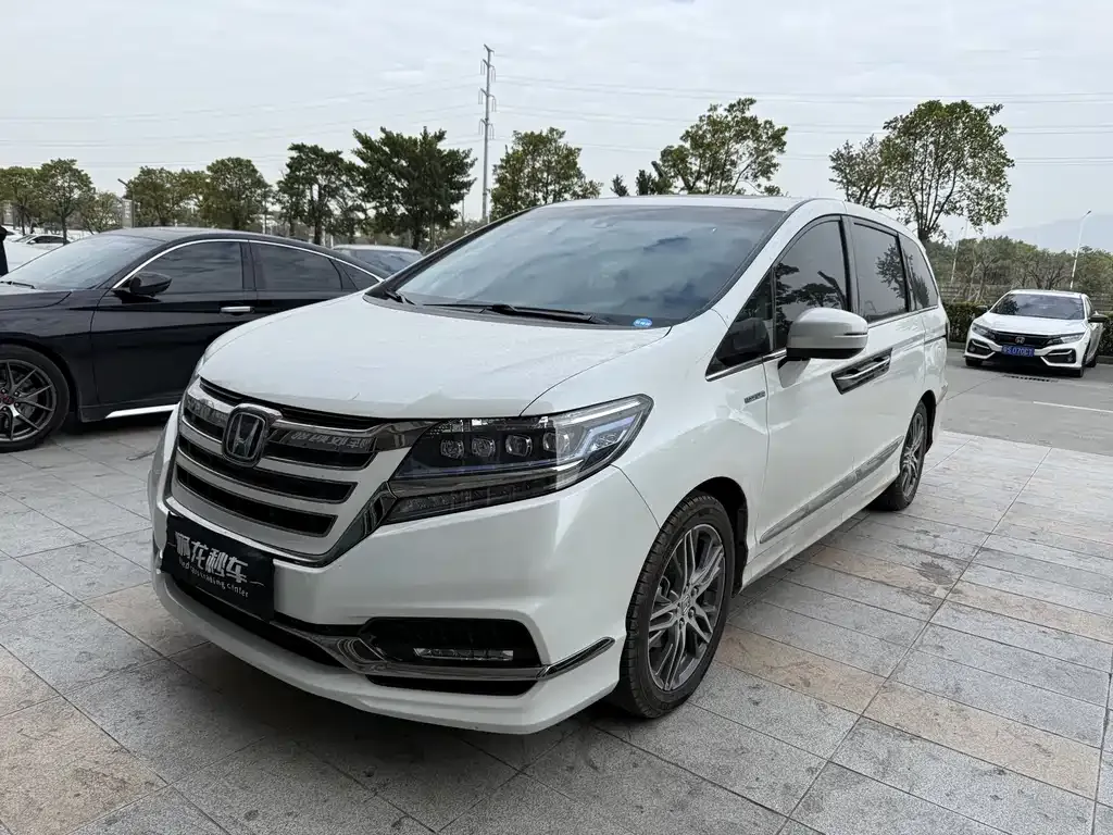 Honda Elysion 2021 из CN, фото 1