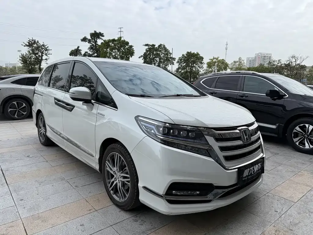 Honda Elysion 2021 из CN, фото 8
