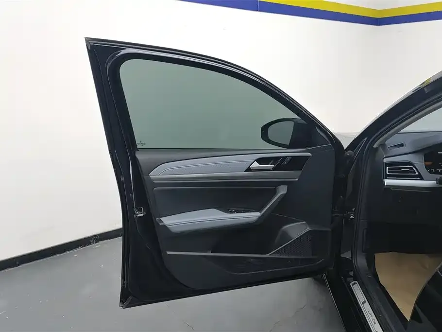 Volkswagen Lavida 2023 из CN, фото 5