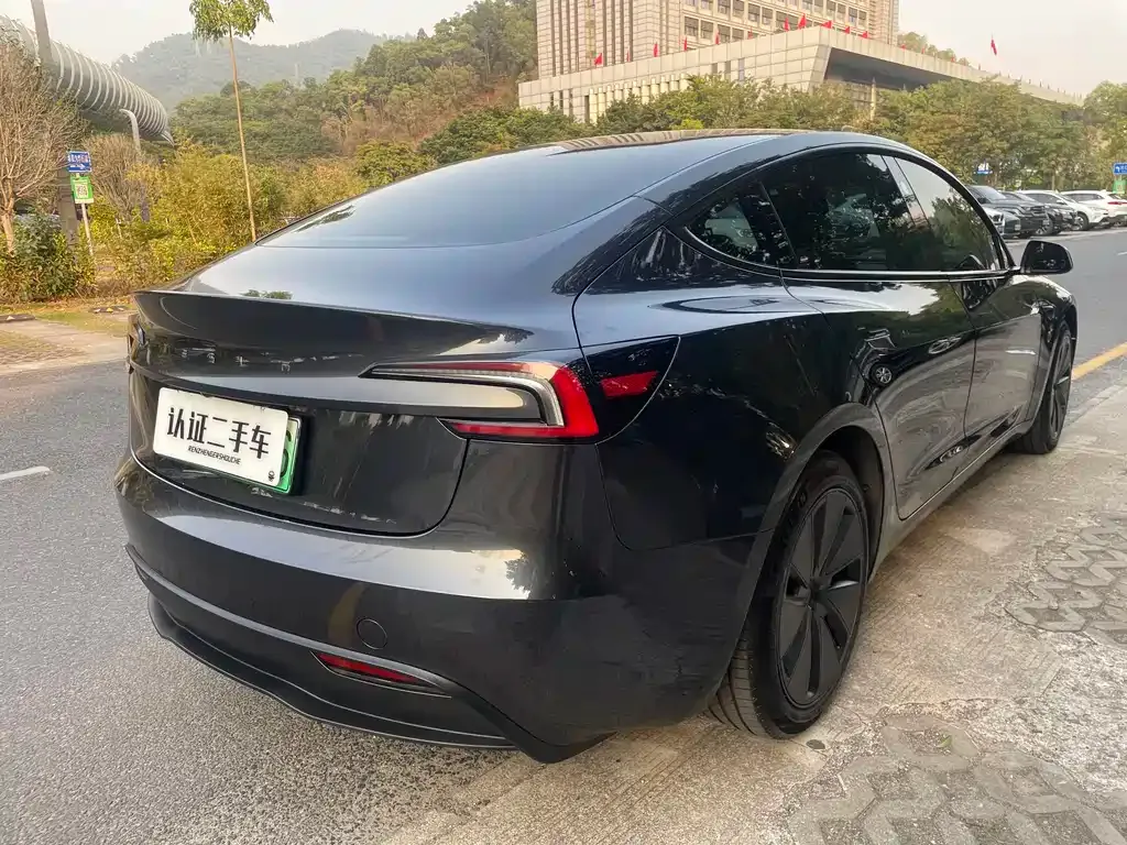 Tesla Model 3 2024 из CN, фото 4