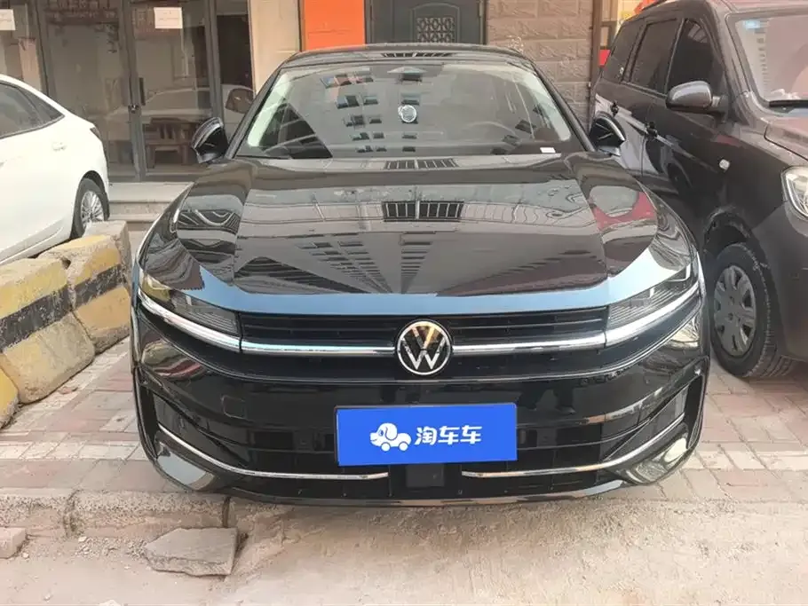 Volkswagen Magotan 2025 из CN, фото 10