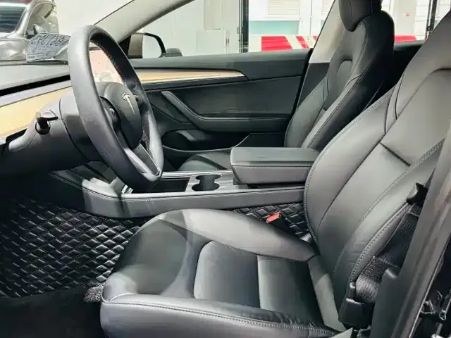 Tesla Model 3 2022 из CN, фото 8