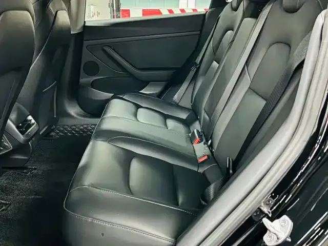 Tesla Model 3 2022 из CN, фото 5
