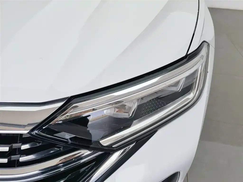 Volkswagen Sagitar 2023 из CN, фото 9