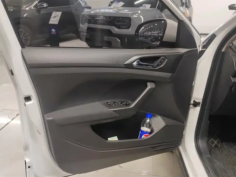 Volkswagen T-Cross 2025 из CN, фото 8