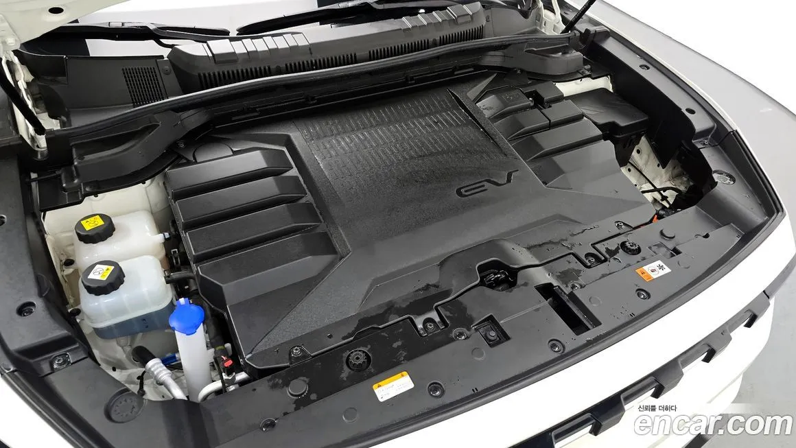 KG Mobility (Ssangyong) Torres — фото 9
