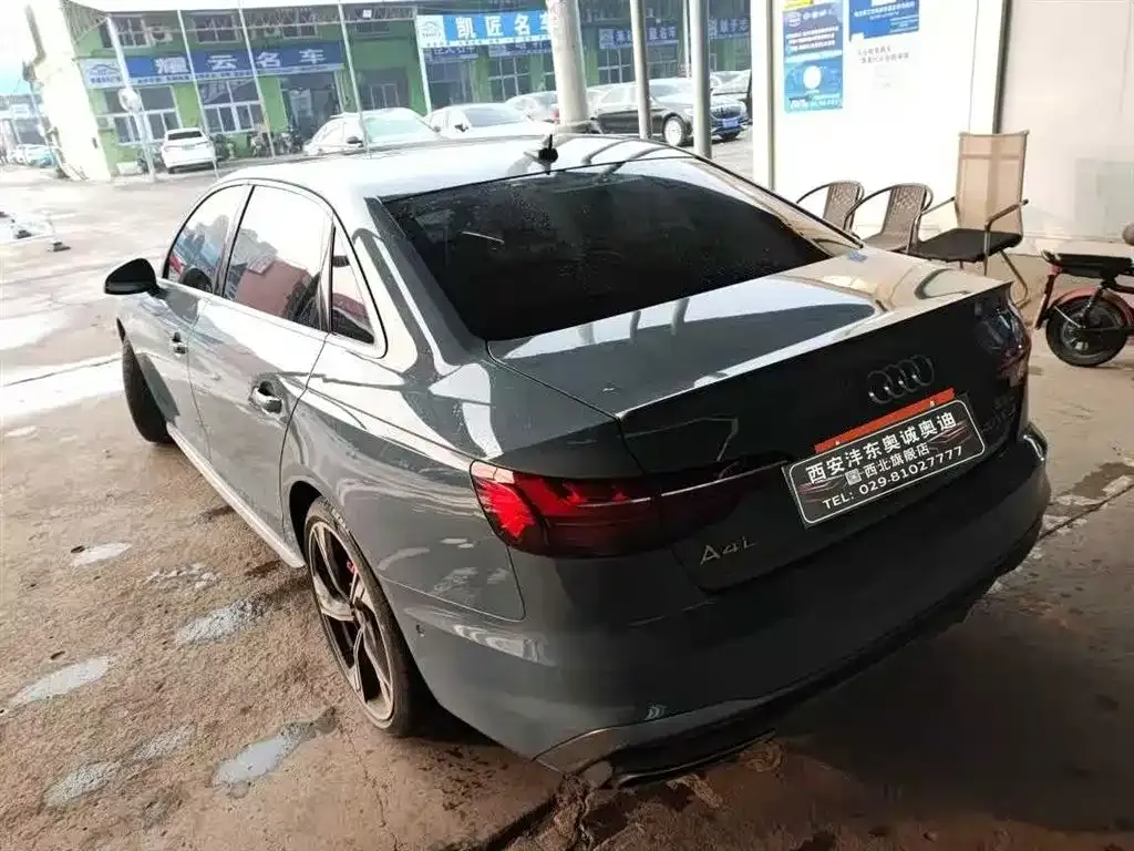 Audi A4L 2023 из CN, фото 4