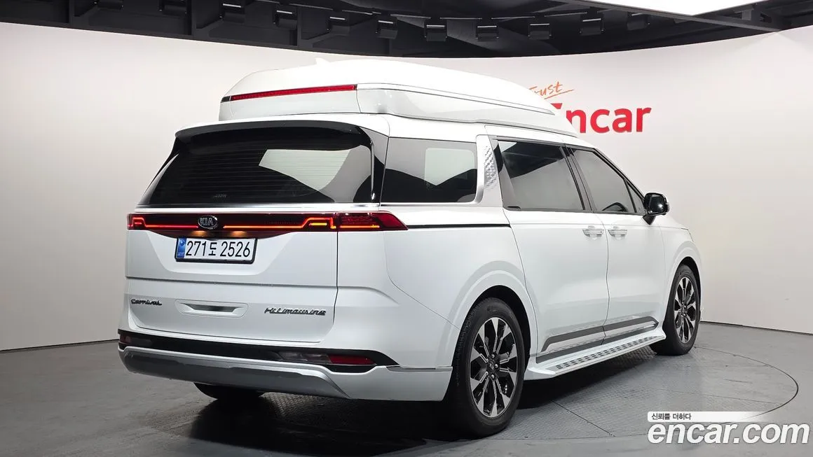 Kia Carnival — фото 4