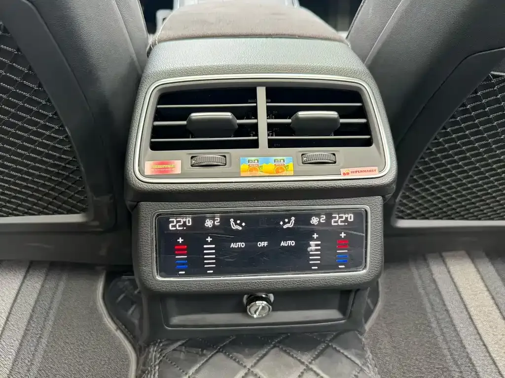 Audi A6L New Energy 2021 из CN, фото 2
