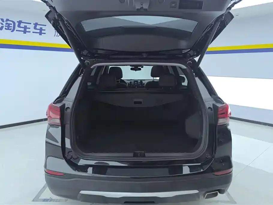 Chevrolet Equinox 2023 из CN, фото 3
