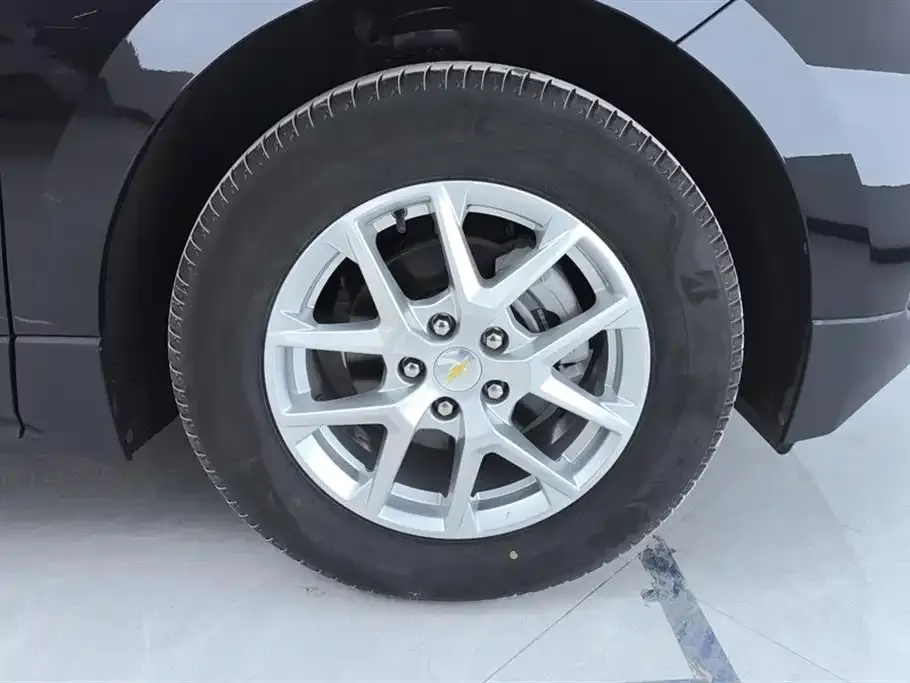 Chevrolet Equinox 2023 из CN, фото 7