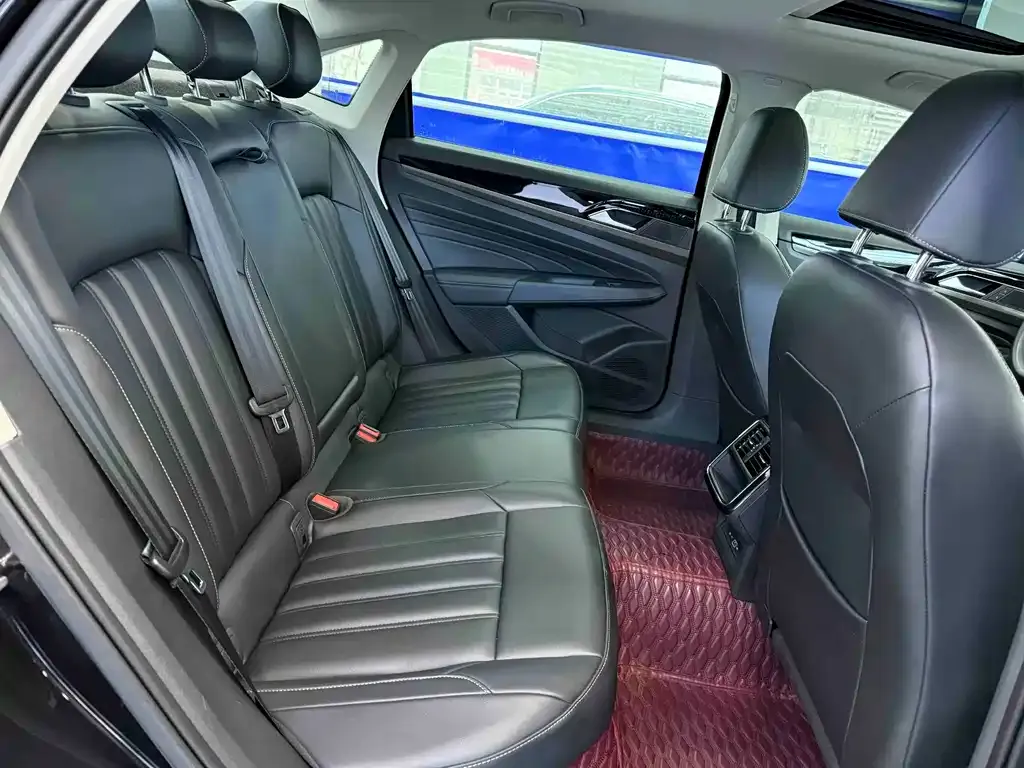 Volkswagen Passat 2021 из CN, фото 6