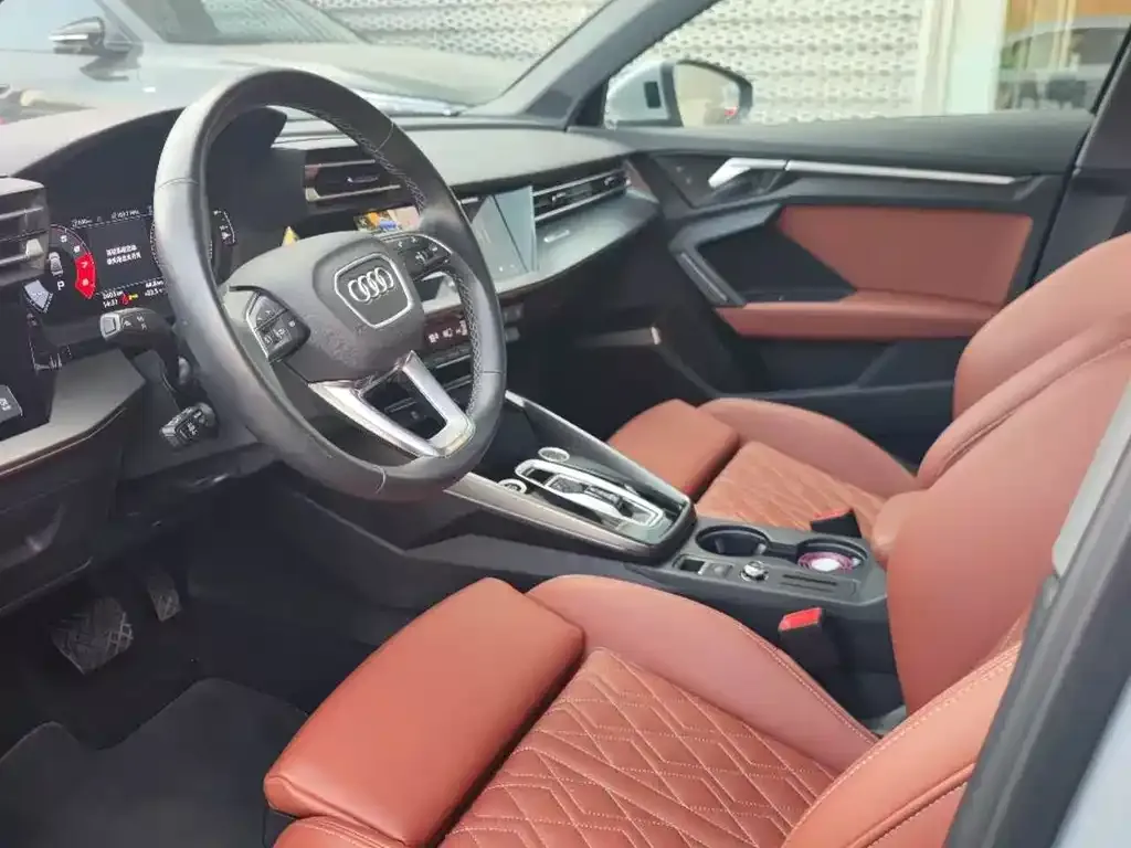 Audi A3 2024 из CN, фото 4