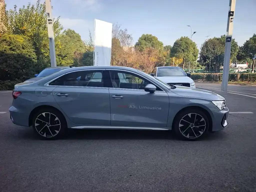 Audi A3 2024 из CN, фото 5