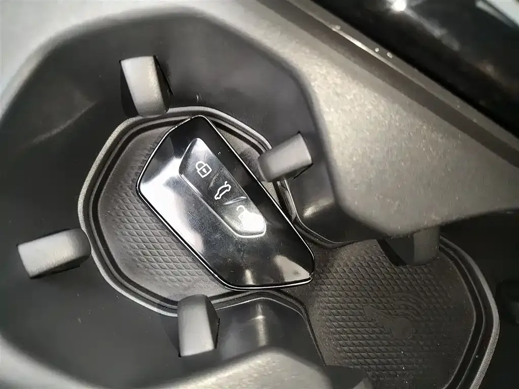 Volkswagen Passat — фото 9