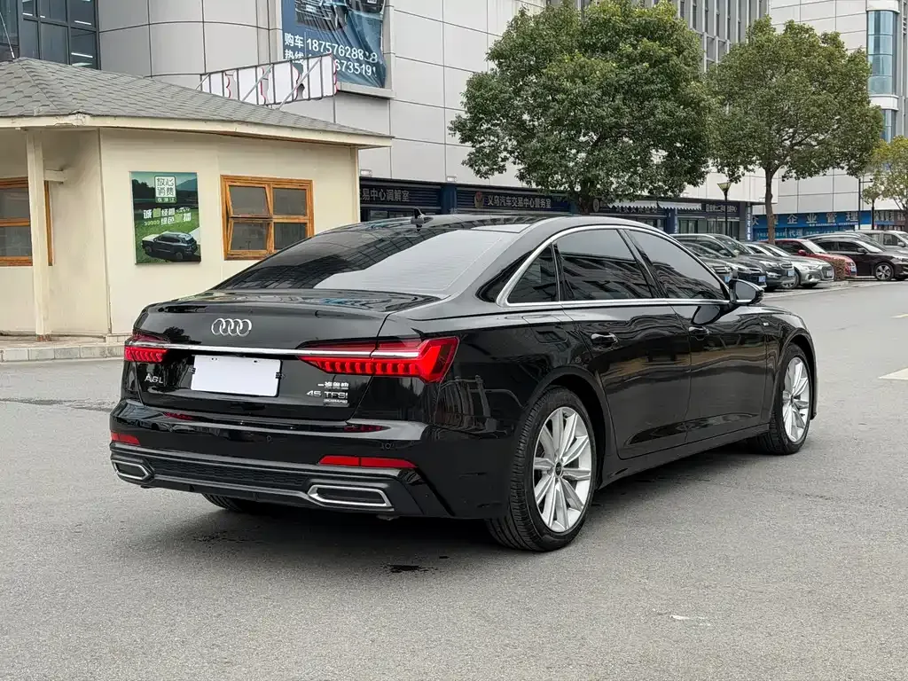 Audi A6L — фото 4