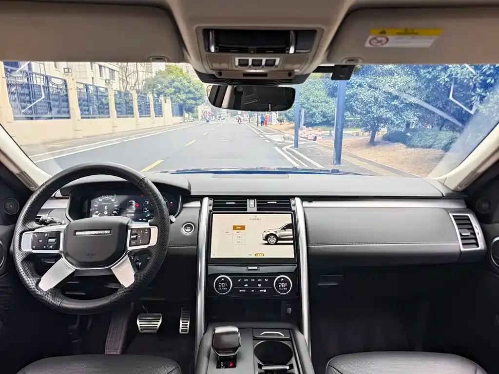 Land Rover Discovery 2023 из CN, фото 9