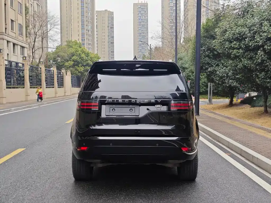 Land Rover Discovery 2023 из CN, фото 4