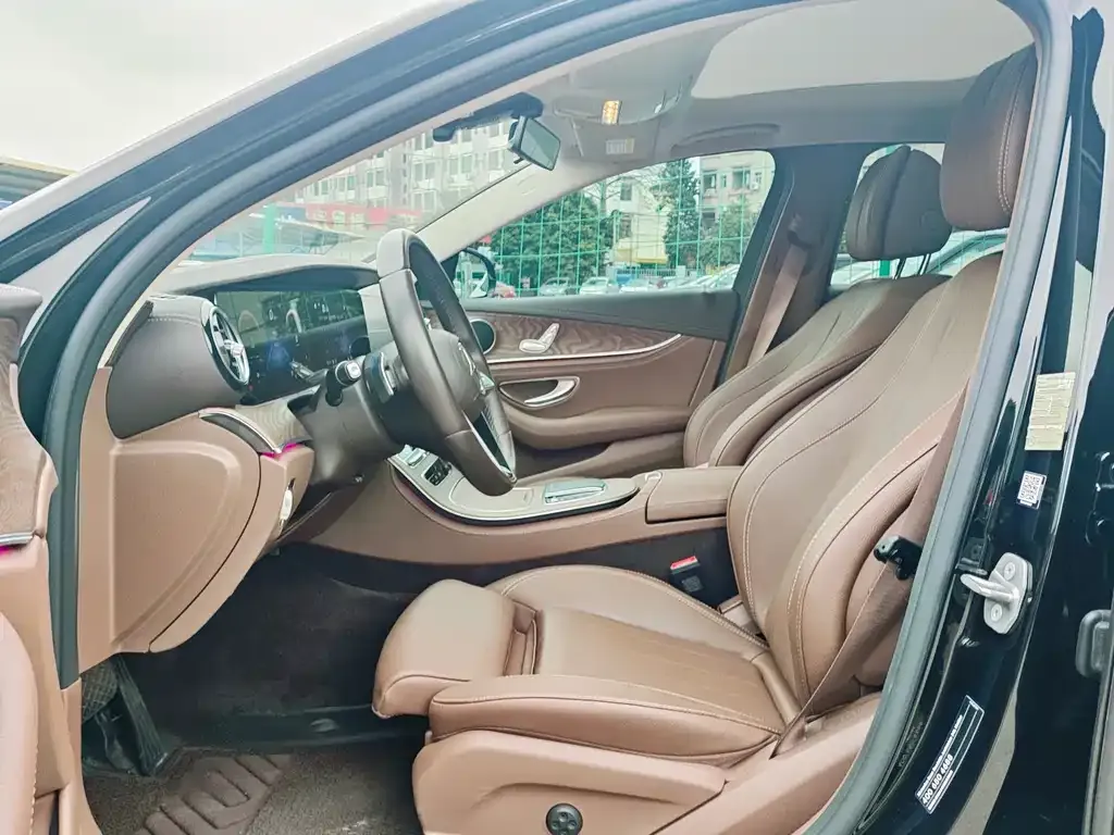 Mercedes-Benz E-Class 2023 из CN, фото 3