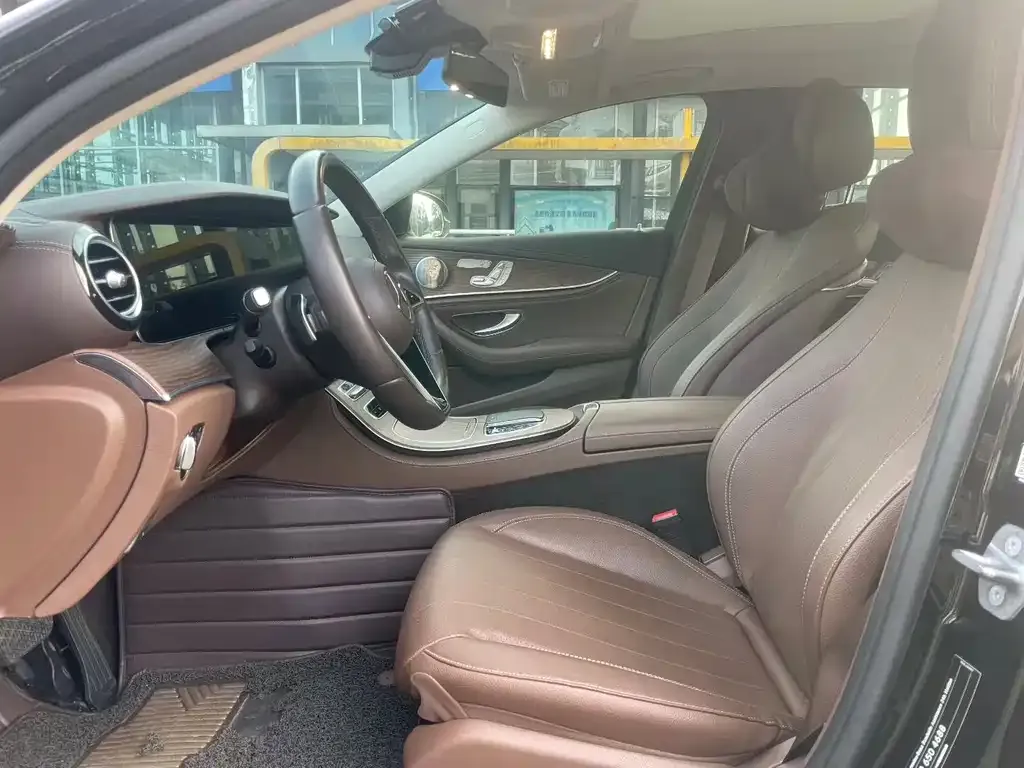 Mercedes-Benz E-Class 2022 из CN, фото 2