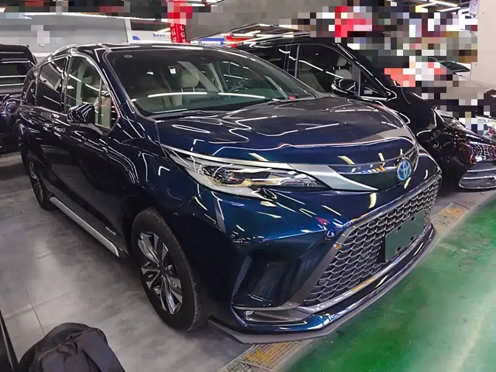 Toyota Granvia 2023 из CN, фото 3