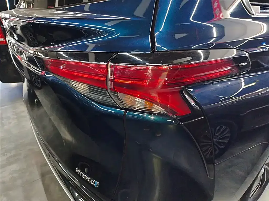 Toyota Granvia 2023 из CN, фото 9