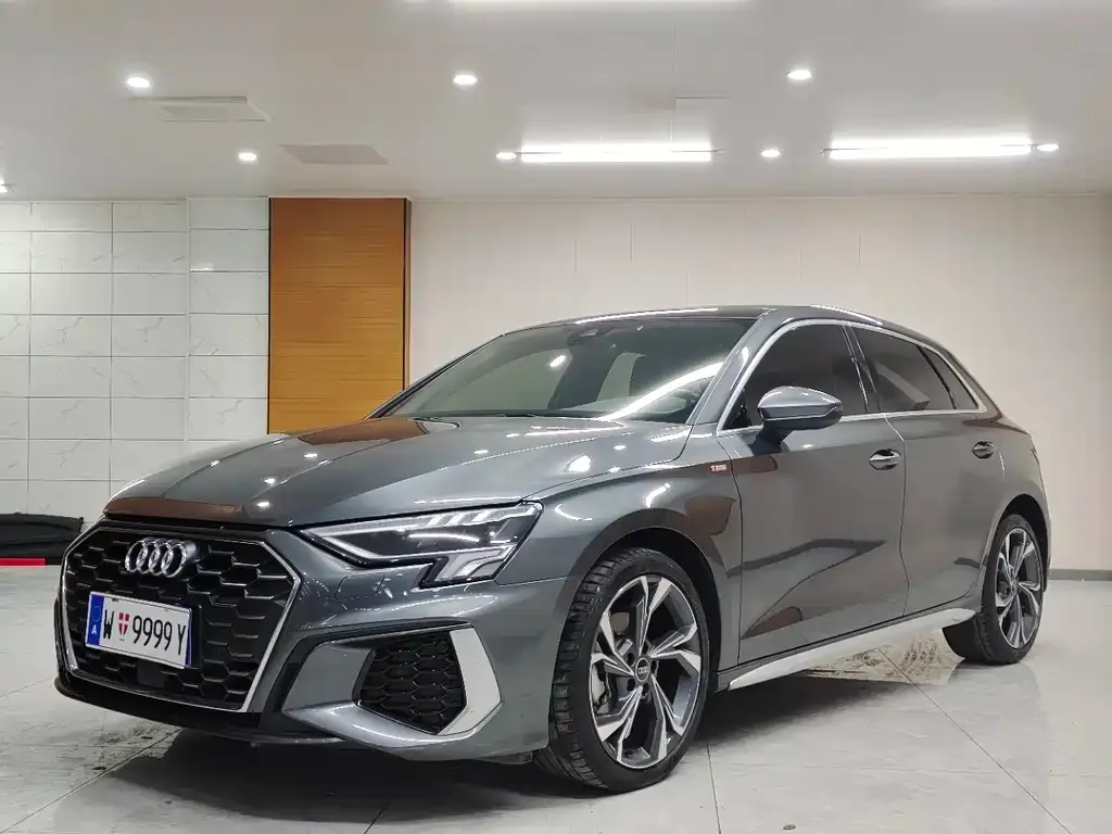 Audi A3 2022 из CN, фото 1