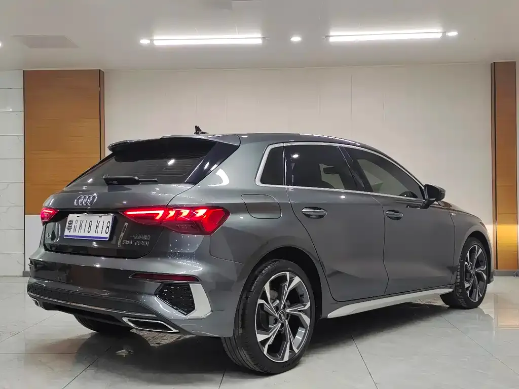 Audi A3 2022 из CN, фото 7
