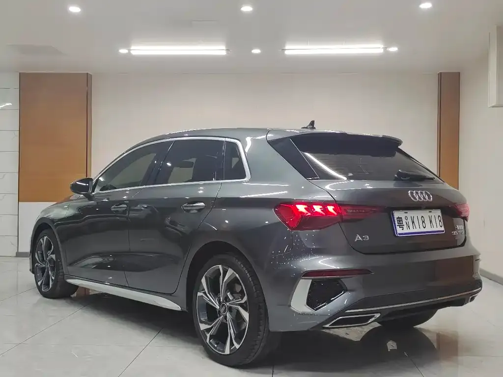 Audi A3 2022 из CN, фото 2