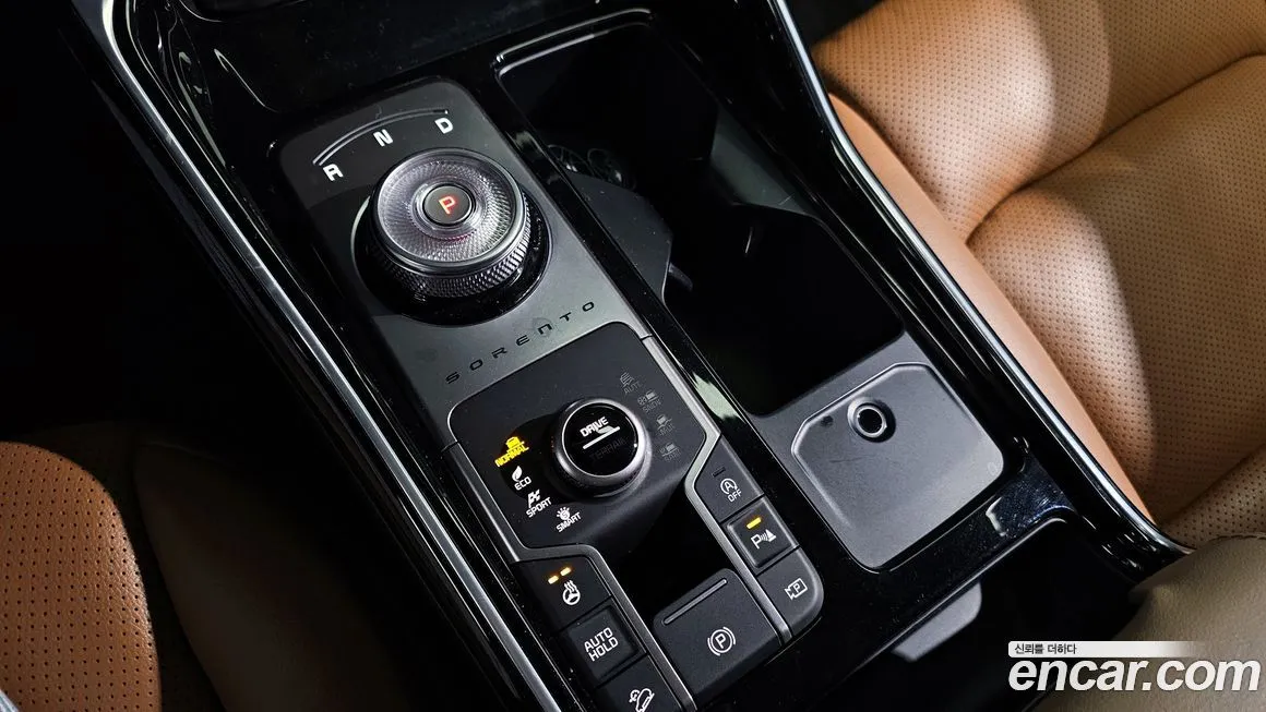 Kia Sorento — фото 6